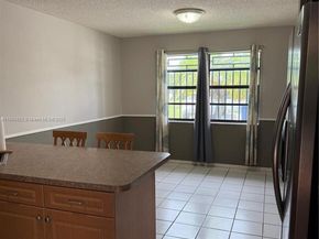 12059 SW 10th St 201, Miami FL 33184