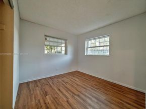 7212 SW 3rd Ct, North Lauderdale FL 33068