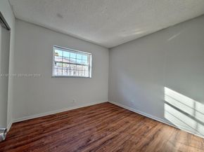 7212 SW 3rd Ct, North Lauderdale FL 33068