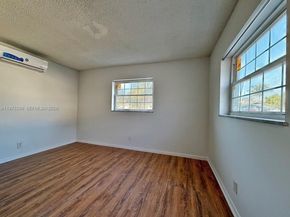 7212 SW 3rd Ct, North Lauderdale FL 33068