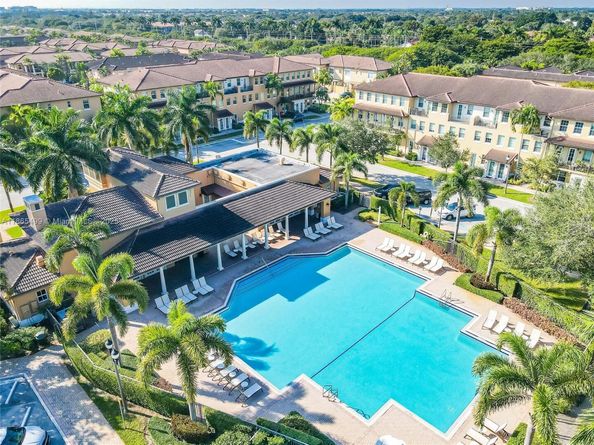 14749 SW 9th St 3110, Pembroke Pines FL 33027