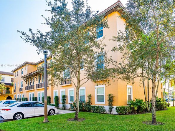 14749 SW 9th St 3110, Pembroke Pines FL 33027