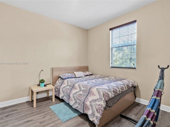 14749 SW 9th St 3110, Pembroke Pines FL 33027