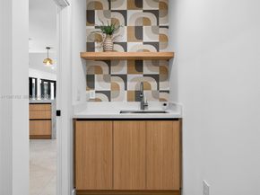 7865 SW 183rd Ter, Palmetto Bay FL 33157