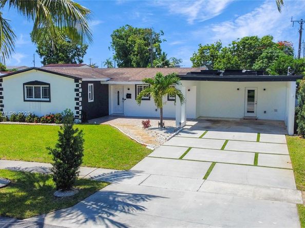 7460 NW 1st Ct, Pembroke Pines FL 33024