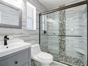 7460 NW 1st Ct, Pembroke Pines FL 33024