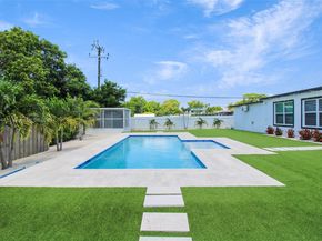 7460 NW 1st Ct, Pembroke Pines FL 33024