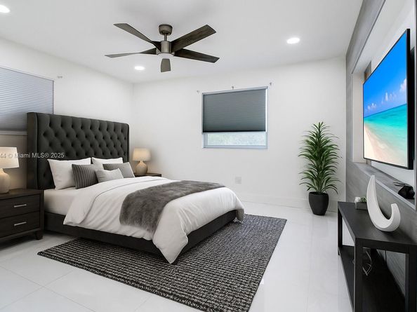 7460 NW 1st Ct, Pembroke Pines FL 33024