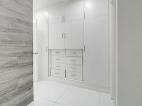 7460 NW 1st Ct, Pembroke Pines FL 33024