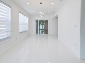 7460 NW 1st Ct, Pembroke Pines FL 33024
