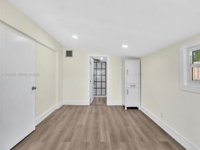 5710 Raleigh St, Hollywood FL 33021