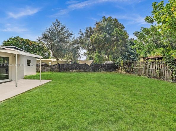 5710 Raleigh St, Hollywood FL 33021