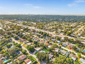 5710 Raleigh St, Hollywood FL 33021