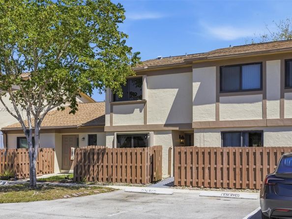 2950 NW 106th Ave 8, Sunrise FL 33322