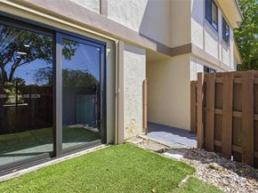 2950 NW 106th Ave 8, Sunrise FL 33322