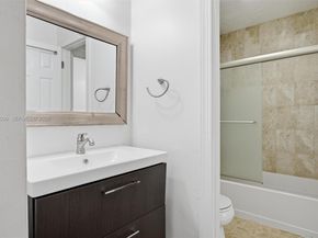 2950 NW 106th Ave 8, Sunrise FL 33322