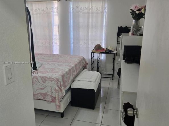 16242 SW 304th Ter, Homestead FL 33033