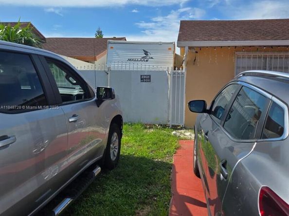 16242 SW 304th Ter, Homestead FL 33033
