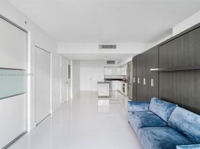 92 SW 3rd St 4109, Miami FL 33130