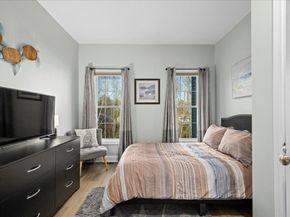 8 Tea Party Drive 8, Uxbridge MA 01569