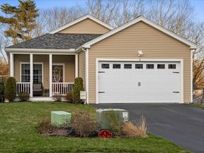 8 Tea Party Drive 8, Uxbridge MA 01569