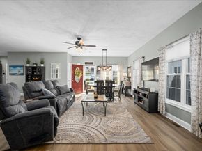 8 Tea Party Drive 8, Uxbridge MA 01569