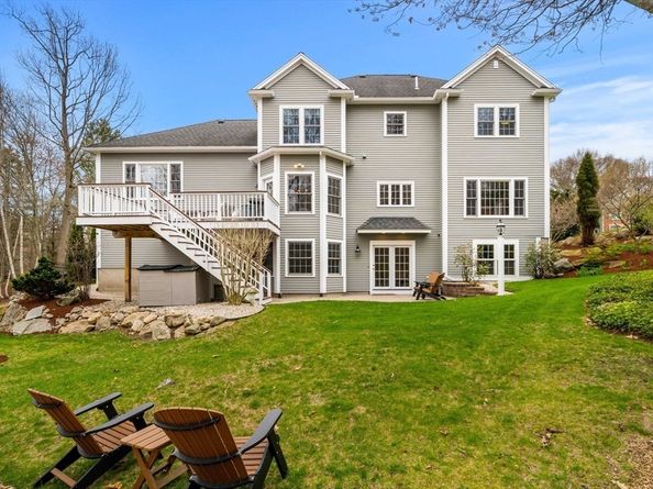 25 Stirling Street, Andover MA 01810