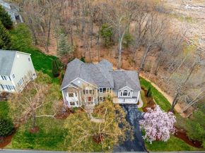 25 Stirling Street, Andover MA 01810
