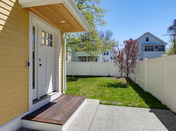 116 Milton Street 116, Arlington MA 02474