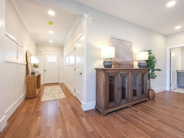 27 Thomas Mann Circle Unit 18, Norfolk MA 02056