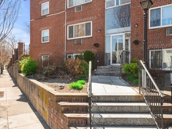 2089 Dorchester Ave Unit 2, Boston MA 02124