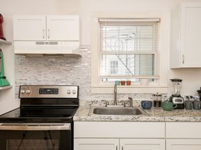 19 Huss Ct, Lynn MA 01905
