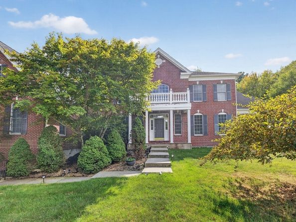 4 Summit Way, Hopkinton MA 01748