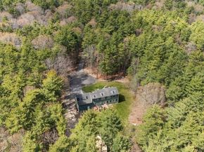 77 Thomas St, Middleboro MA 02346