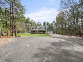 77 Thomas St, Middleboro MA 02346