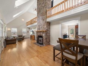 77 Thomas St, Middleboro MA 02346
