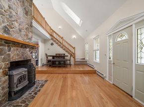 77 Thomas St, Middleboro MA 02346