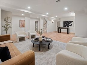 10 O'rourke Path, Newton MA 02459
