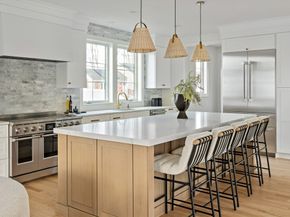 10 O'rourke Path, Newton MA 02459