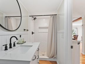 84 Hammond St, Rowley MA 01969