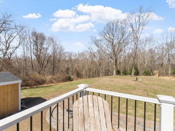 84 Hammond St, Rowley MA 01969