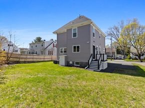 32 Coolidge Ave, Peabody MA 01960