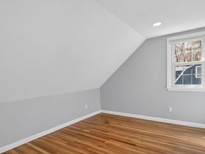 125 Hemlock Dr, Holliston MA 01746