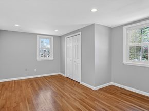 125 Hemlock Dr, Holliston MA 01746