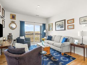 2 Stratton Dr 307, Woburn MA 01801