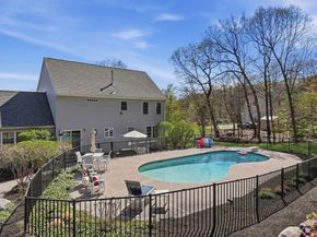 12 Riffles Lane, Hudson MA 01749