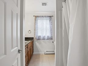 2 Tee Jay Ln, Blackstone MA 01504