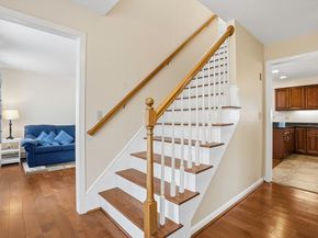 2 Tee Jay Ln, Blackstone MA 01504