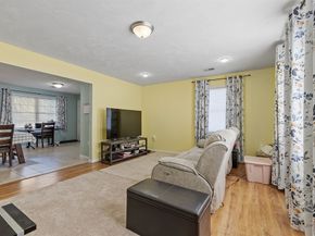 89 W Boylston 4, Worcester MA 01606