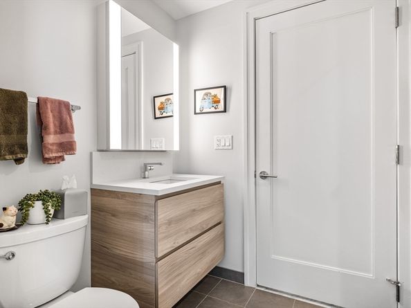 135 Seaport Blvd 906, Boston MA 02210